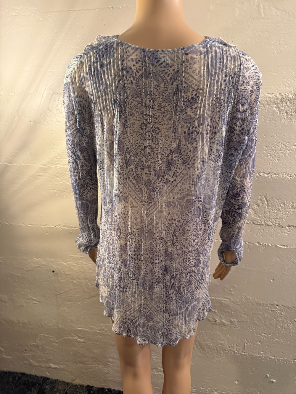 Ecote Blue Paisley Ruffle Button-Front Blouse - Picture 9 of 11